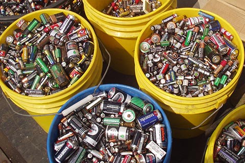 商丘高价旧电池回收-上门回收新能源电池-叉车蓄电池回收